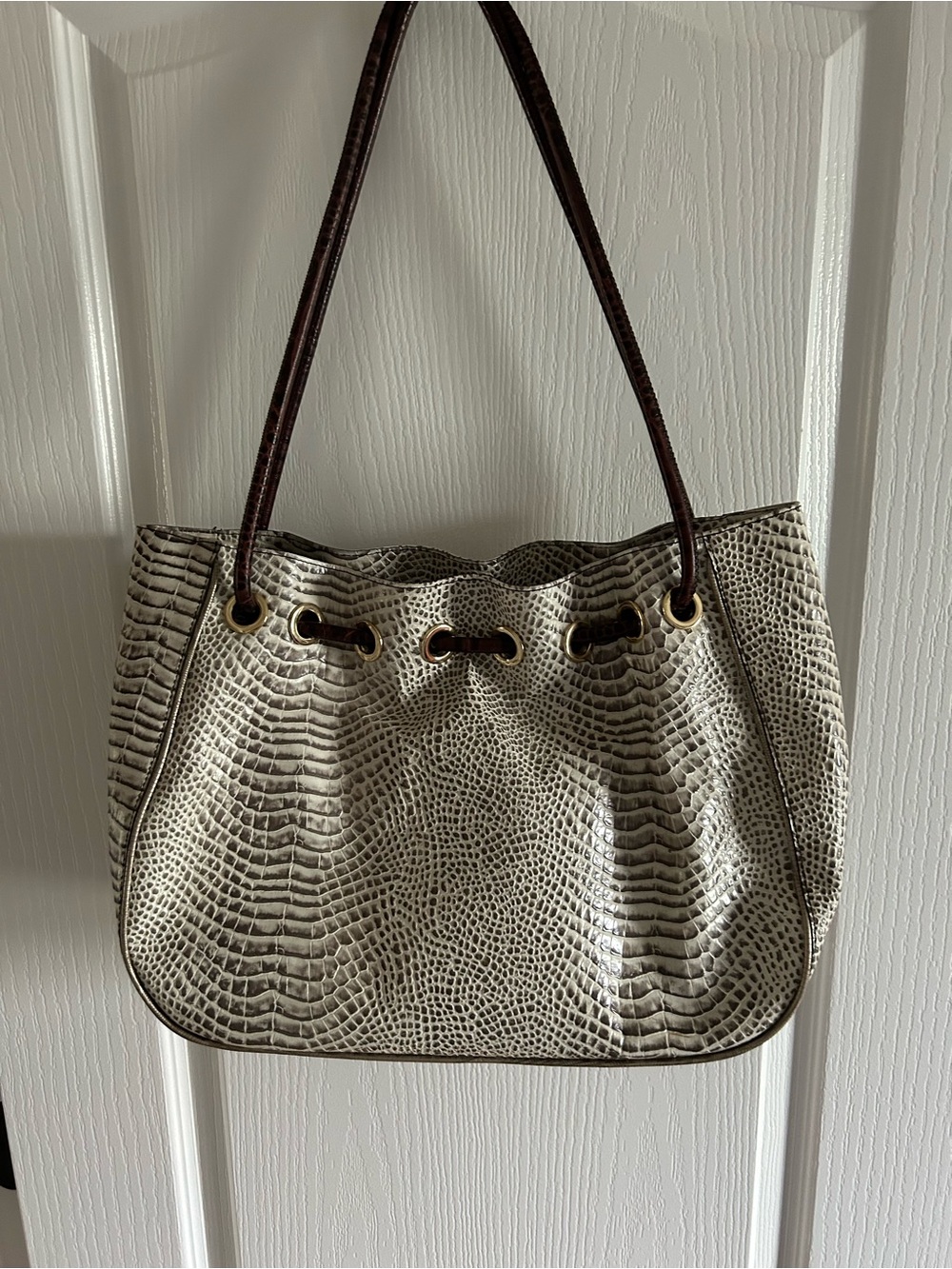 Brahmin Cream Textured Shoulder Bag with Dark Brown Straps - Picture 5 of 7